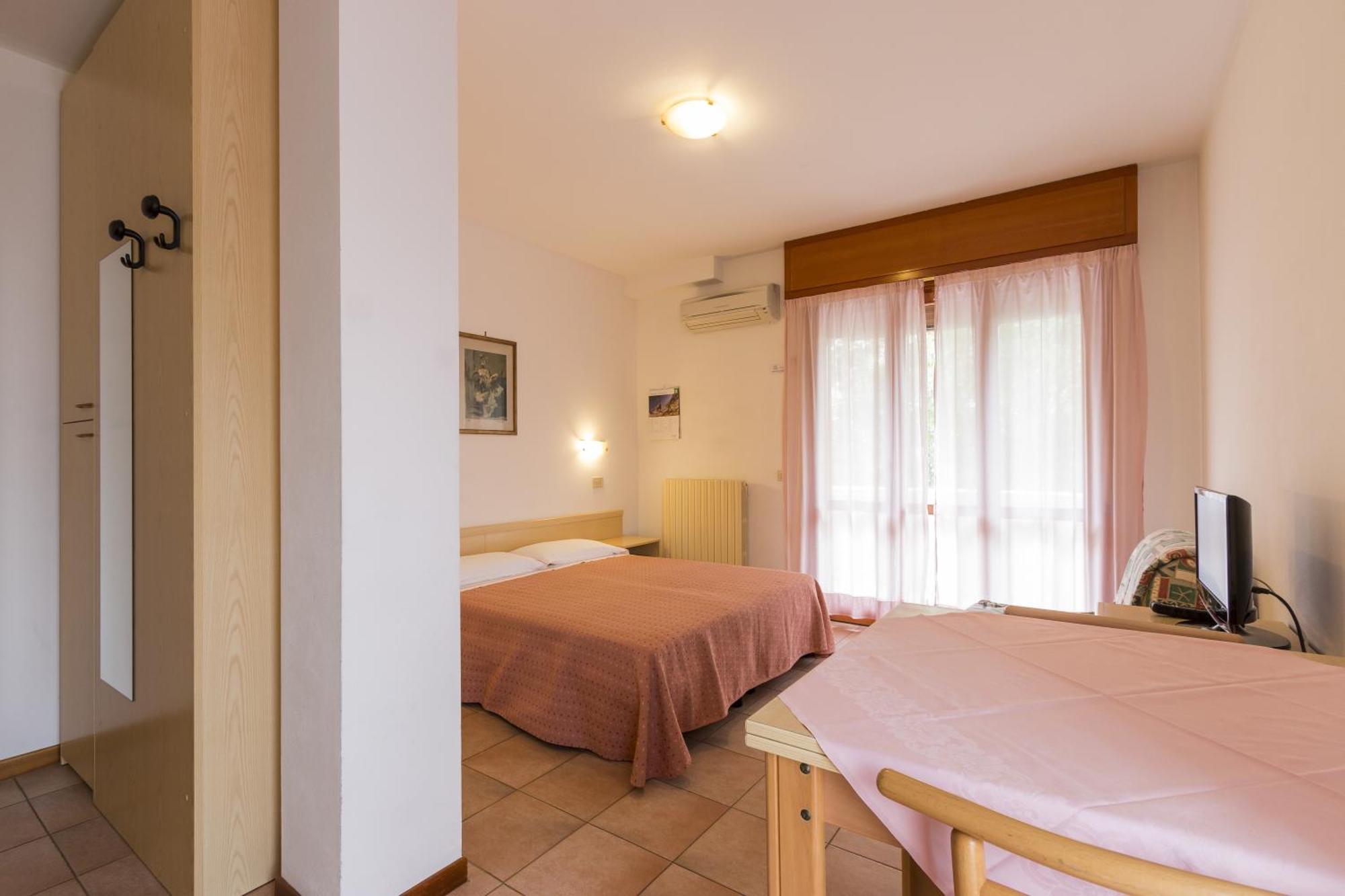 Residence Piccolo Milano Marittima Oda fotoğraf